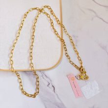 Load image into Gallery viewer, City Walker Crossbody Chain Phone Lanyard
