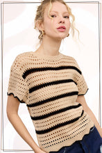 Load image into Gallery viewer, Tan/Black Scalloped Sweater
