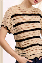 Load image into Gallery viewer, Tan/Black Scalloped Sweater
