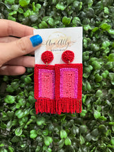 Load image into Gallery viewer, Square &amp; Tassel earrings
